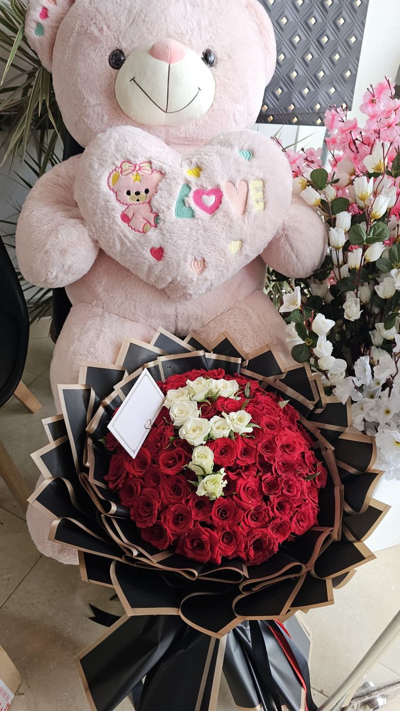 Ours Rose et Initiale en Roses