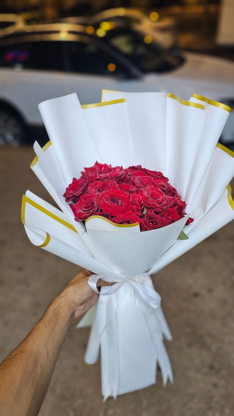 Roses Rouges Blanc et Or