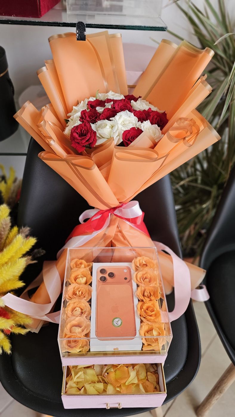 Bouquet Orange et Coffret Surprise